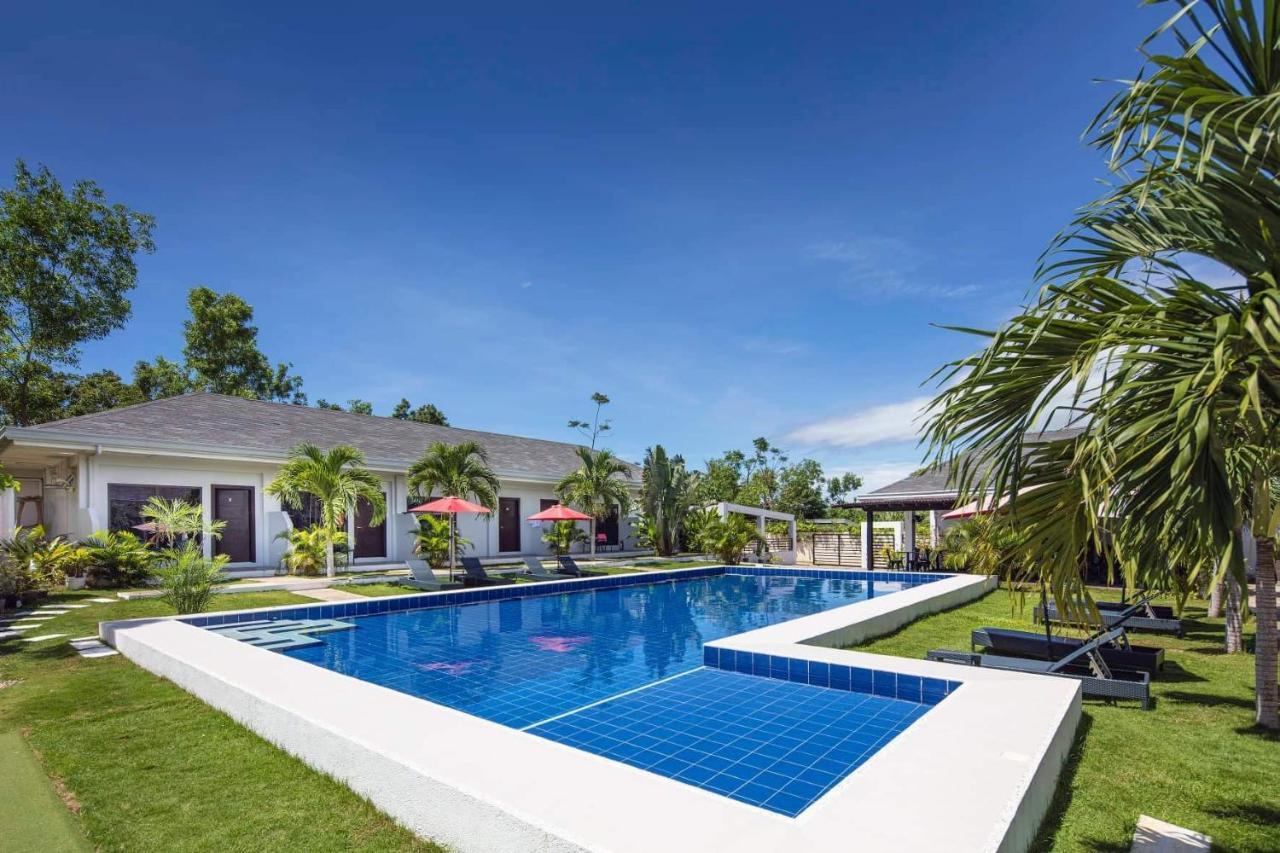 Ohana, Panglao Resort. Buitenkant foto